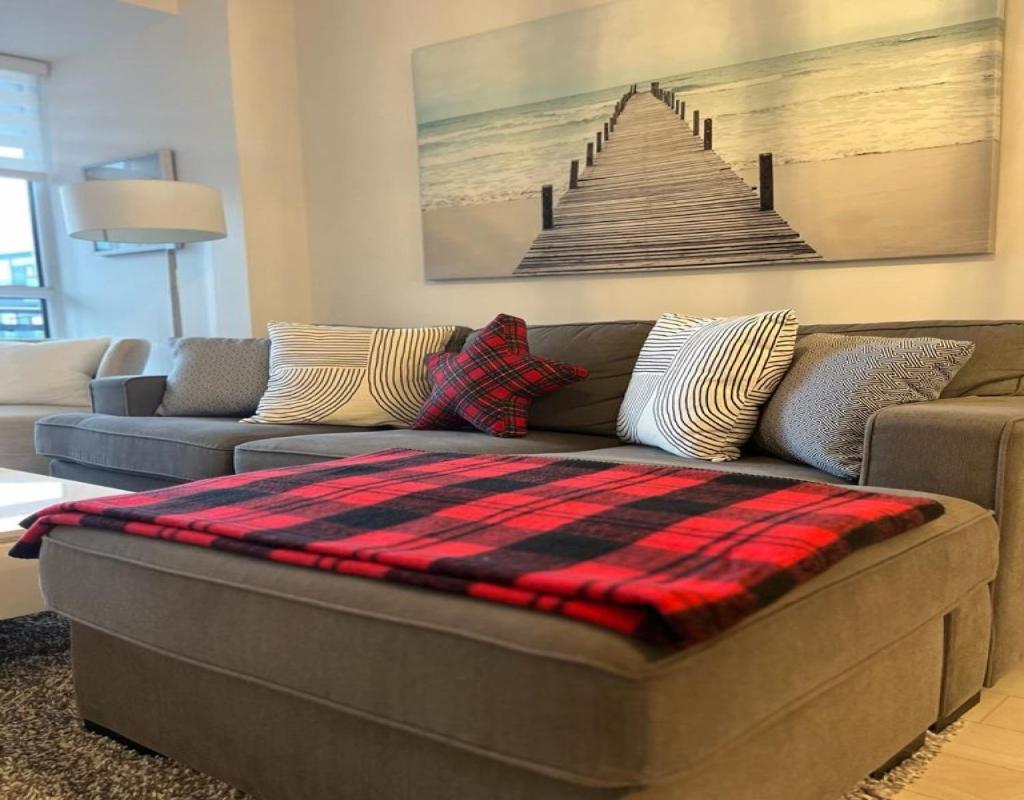 Stunning Stayz At Friday Harbour Beach Marina Resort Lake Simcoe Innisfil Zewnętrze zdjęcie